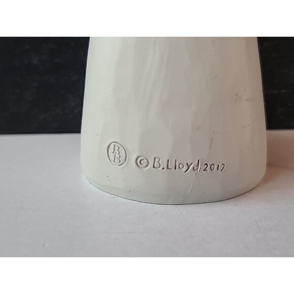 Blossom Bucket Family is Love Heart Soft Cream 6 inch Resin Stone Collectible - Picture 5 of 10